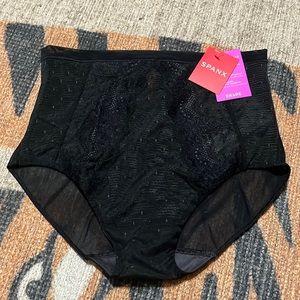 Spanx Spotlight on Lace Brief. Size Small! NWT!